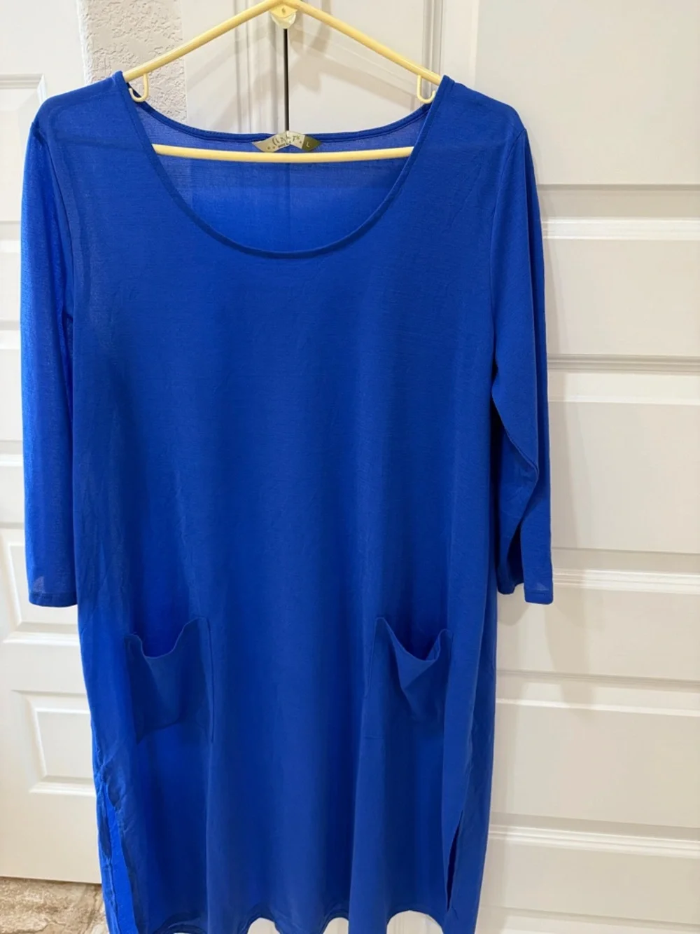 Chalet Beautiful Bright Royal Blue Scoop Neck Long Top - Picture 4 of 4